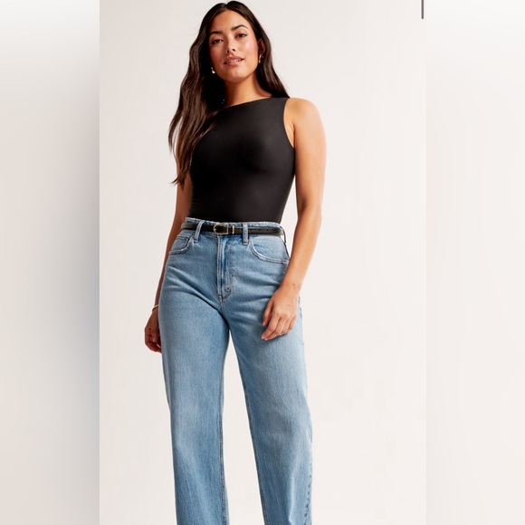 Abercrombie & Fitch Curve Love 90s Relaxed Jean High Rise - Picture 1 of 5